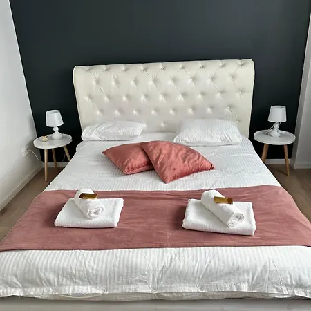 Апартаменти Magheru By Darius *